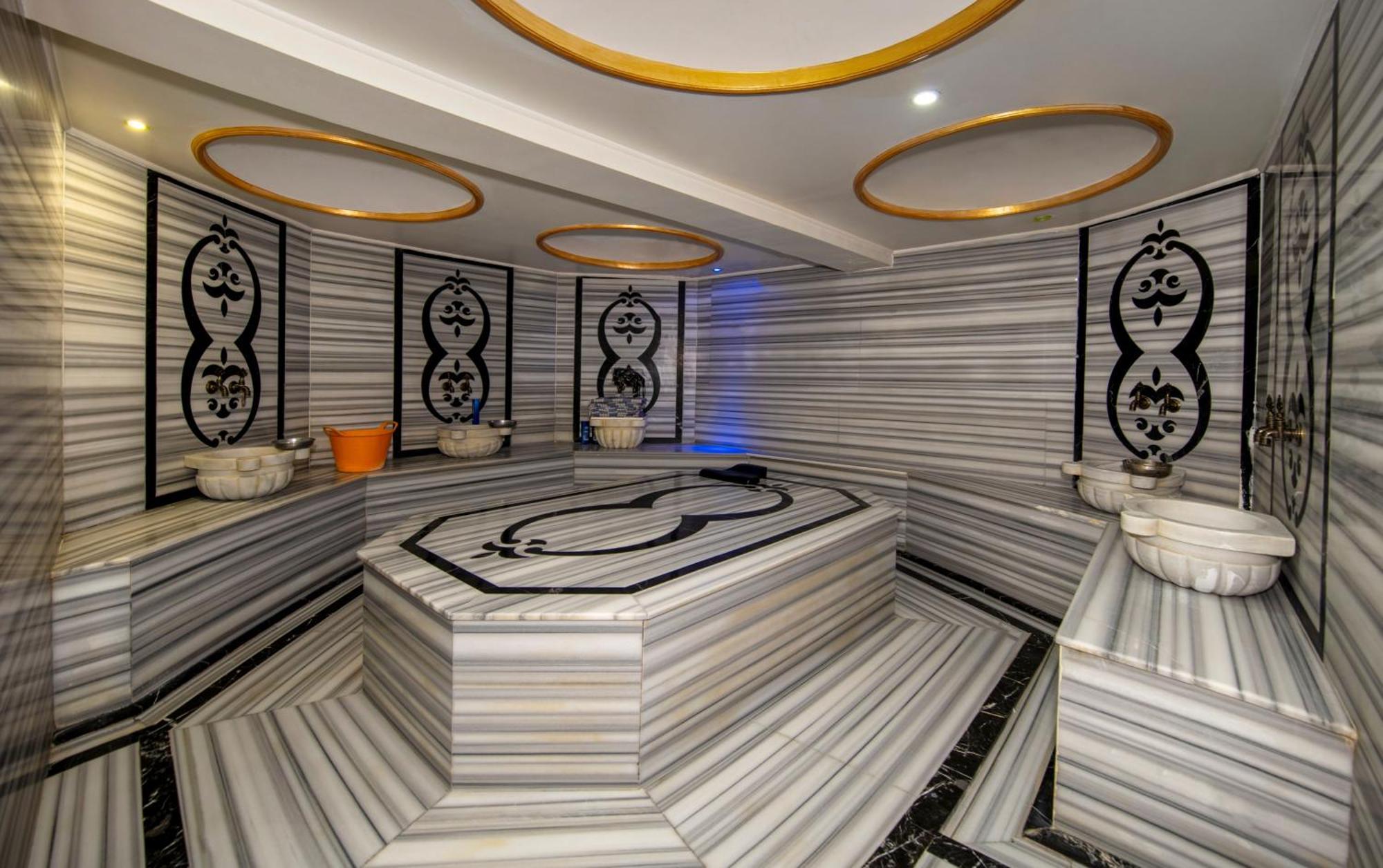 Otel Tilia 4*