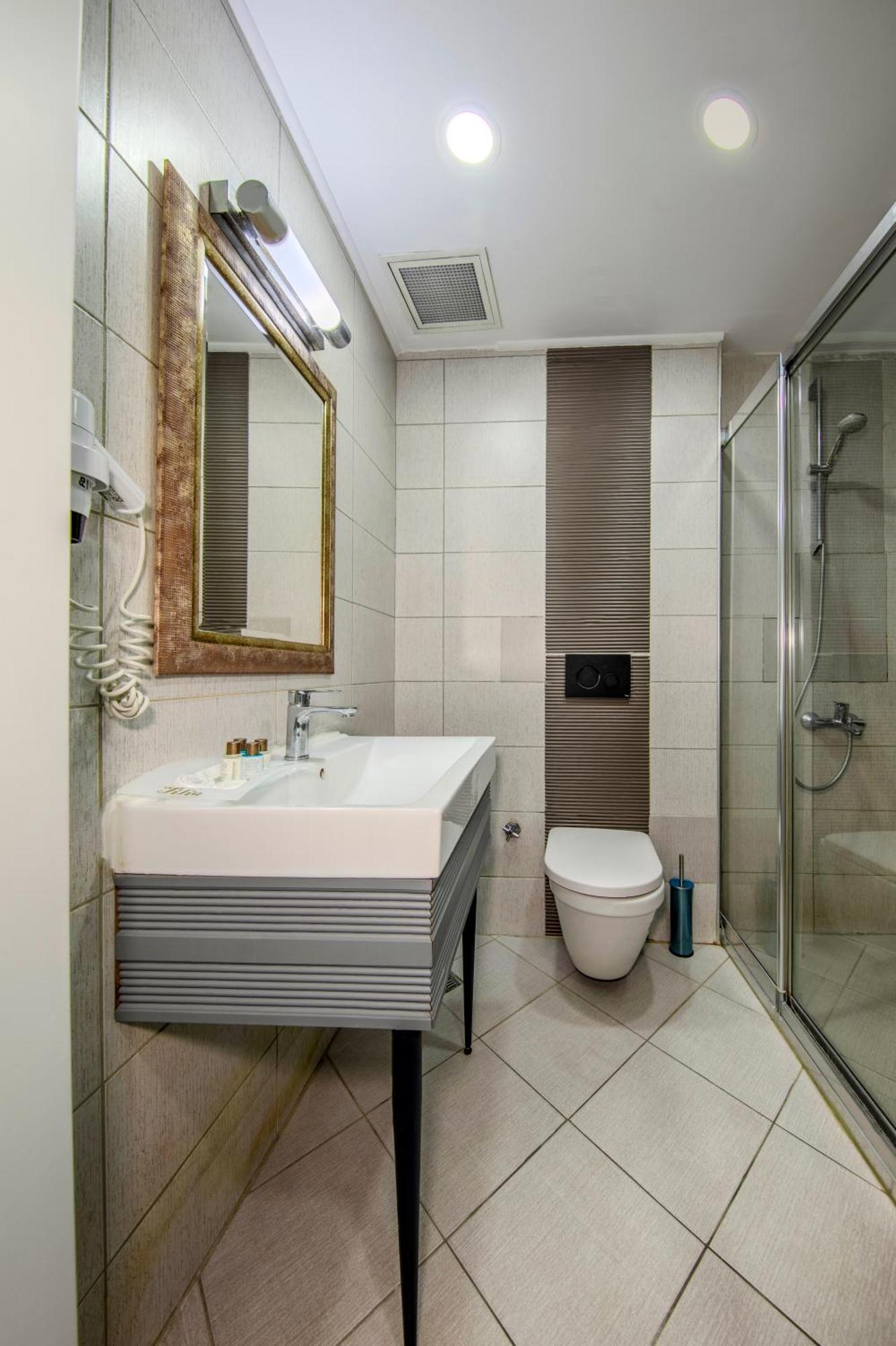 Tilia Hotel 4*